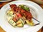 Grillade kycklingspett med pastasallad