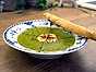Grön soppa med pepparrotsgrädde