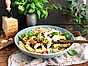 Italiensk pastasallad med pesto och Grana Padano