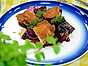 Krispig kyckling med chermoula och ljummen betsallad