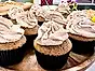 Kryddiga zucchinimuffins med kanelfrosting