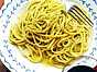 Linguine med basilika, pistaschnötter och parmesanost