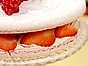 Macarontårta med jordgubbar