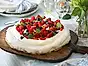 Midsommarpavlova med bär
