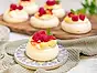 Minipavlova med vit choklad och lemon curd