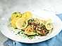 Panerad zucchini med örter, citron och nötter