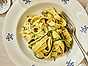 pasta med pistagepesto och zucchini