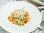 Pasta med tomatsås på färska tomater