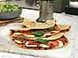 Piadina med tomat och mozzarella