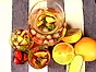 Pimm's bål med jordgubbar och mynta