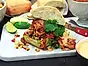 Pulled chicken med majssallad och chipotlemajonnäs