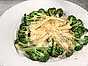 Råstekt broccoli med yuzuhollandaise