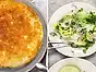 Rostad kyckling med krispigt ris och örtsallad