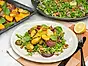Rostad pumpa och kål med saffranshonung och bulgursallad