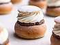 Semla med rostad mandelmassa