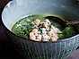 Spenat- & grönkålssoppa med tahinikikärtor