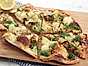 Tarte flambée med lök och ansjovis