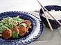 Thai chicken patties med krispig kålsallad