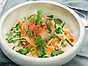 Torskrygg i grön currysås med krämig sallad