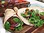 Wrap med frasiga morotsbollar och raita