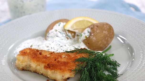 Panerad Fisk Med Kall Sås