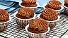 Chokladmuffins med cheesecaketopping
