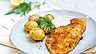 Panerad flundra med smörslungad potatis