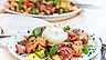 Panzanella med burrata och prosciutto
