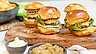 Sliders med tryffelmajonnäs och karamelliserad lök