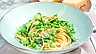 Snabb pasta med zucchini och spenat