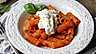 Snabb pasta och tomatsås med burrata