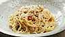 Spaghetti med salviakyckling och parmesan